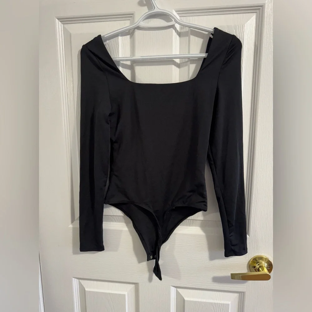 SQUARE NECK LONG SLEEVE CONTOUR BODYSUIT BLACK SIZE SMALL - Picture 6 of 6